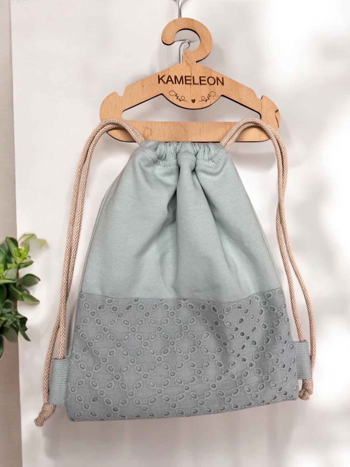 Plecak - worek ZGASZONA MIĘTA z muślinem haftowanym