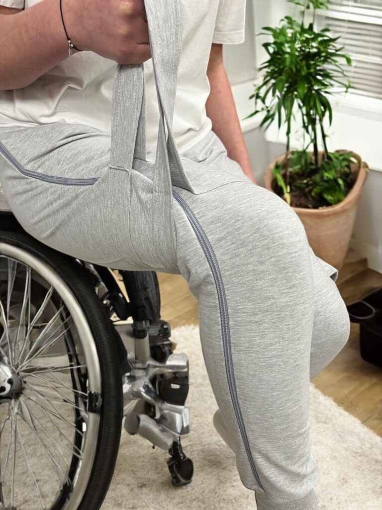 Spodnie adaptacyjne dla osób z niepełnosprawnością z paskami i zamkami bocznymi
