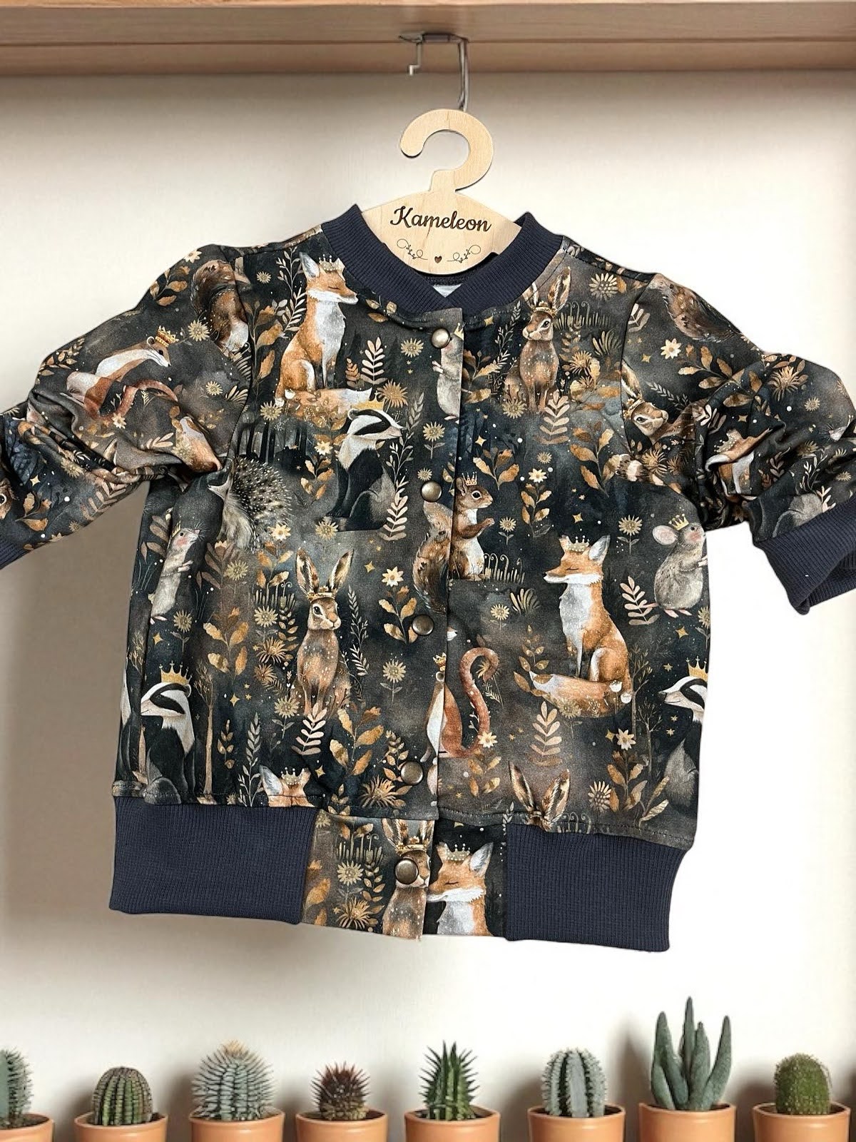 Rozpinana bluza dziecięca z dresówki organicznej PREMIUM – leśny wzór