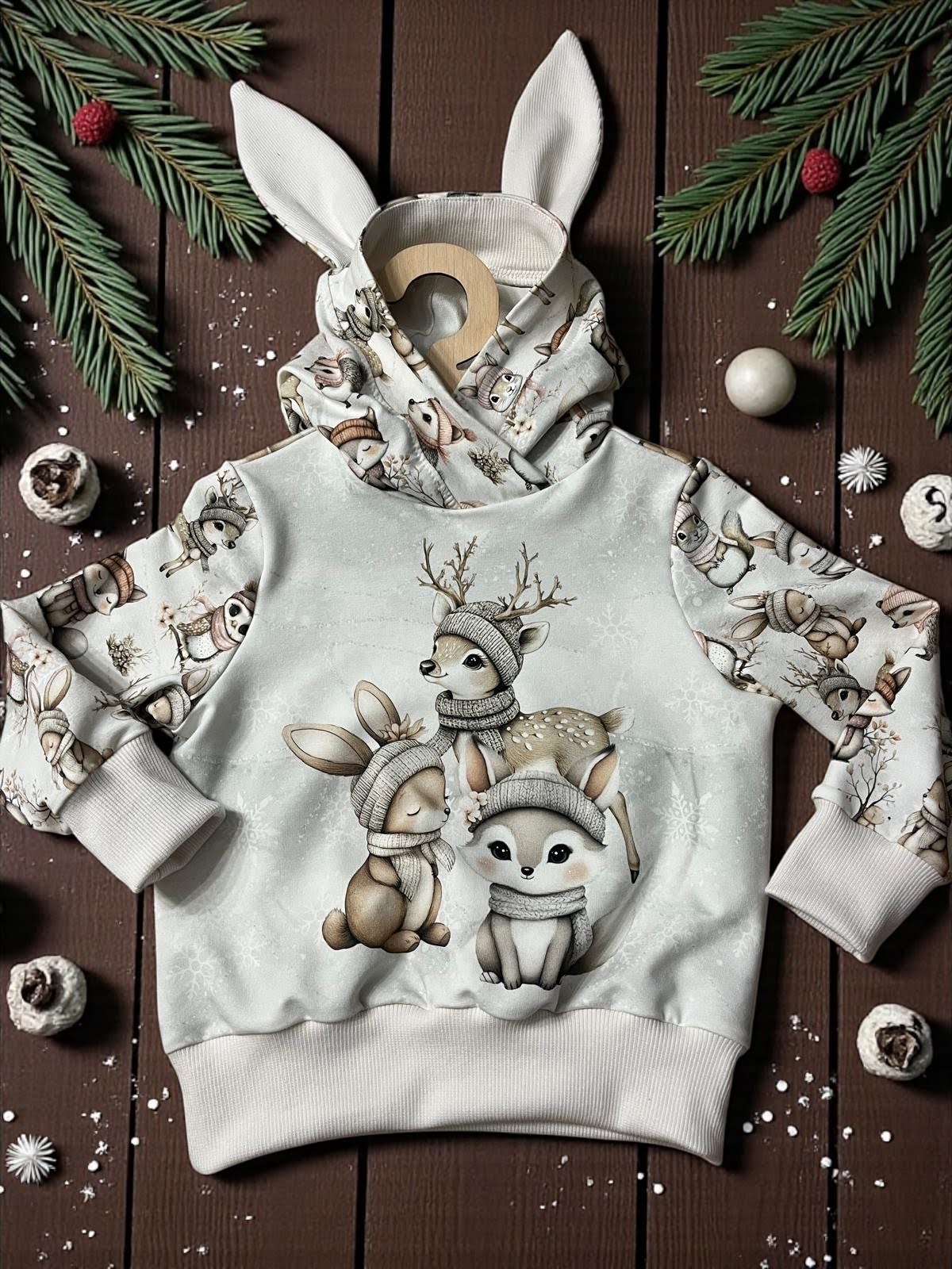 Bluza dziecięca z zimowym panelem – magia, ciepło i miękkość zamknięte w jednym wyjątkowym ubranku